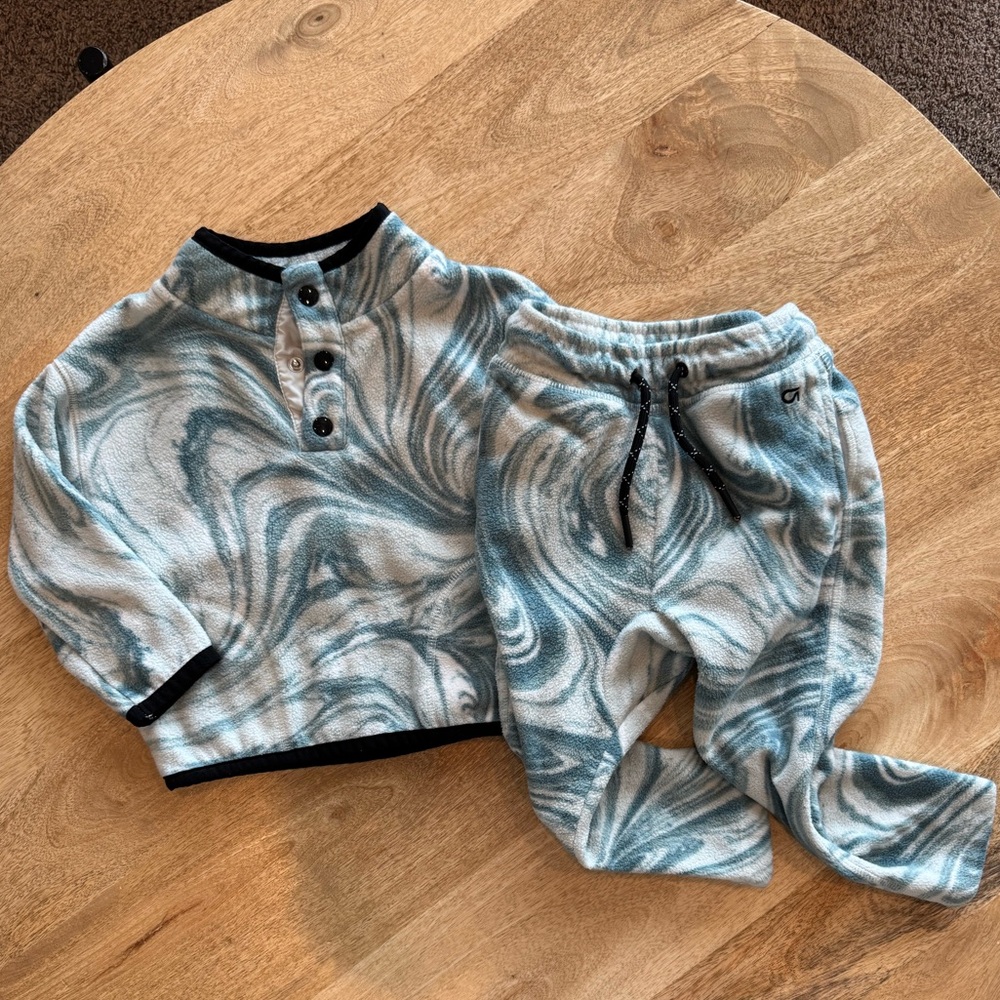 GAPFit Kids Marbled Fleece Two-Piece Set - Teal & White